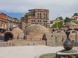 Серные бани Тбилиси: Абанотубани Серные бани Тбилиси