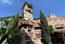 Театр марионеток и часовая башня Тбилиси